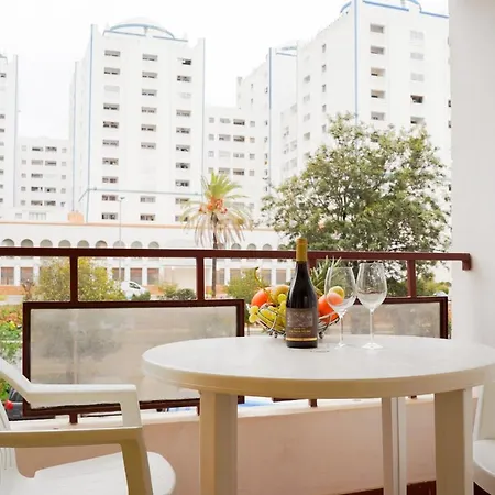 Serene Bright Flat W/ Balcony -
